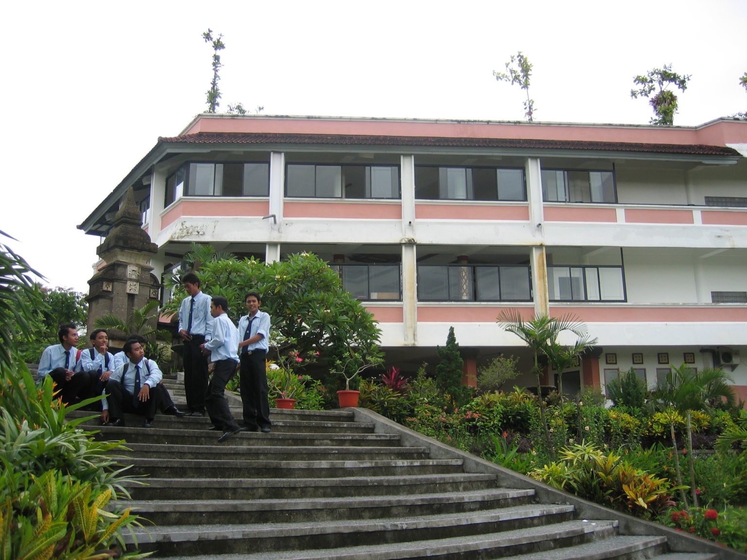 Satya Wacana Christian University, Salatiga - Global Ministries